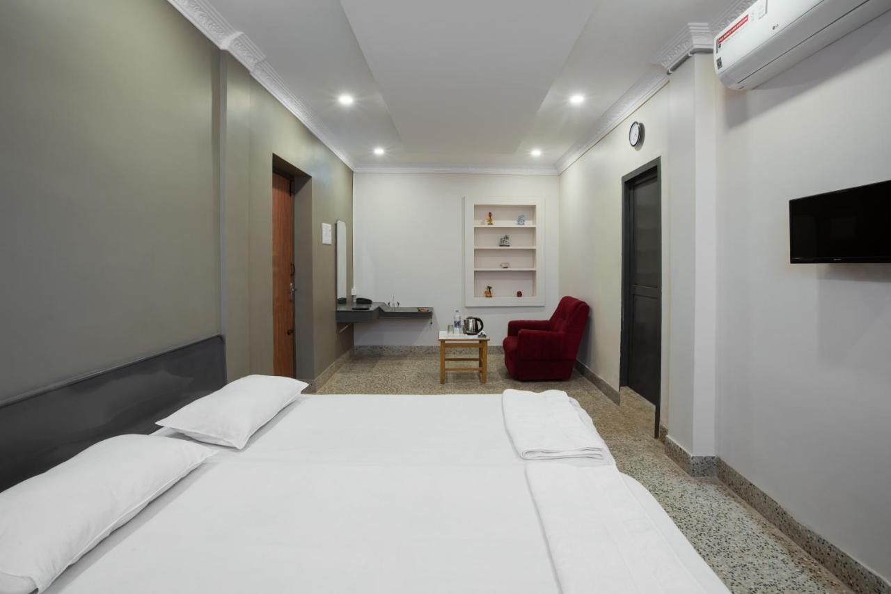 Hotel Akmg Диндуккал Экстерьер фото