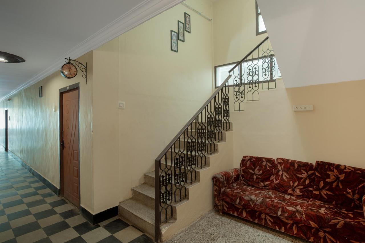 Hotel Akmg Диндуккал Экстерьер фото